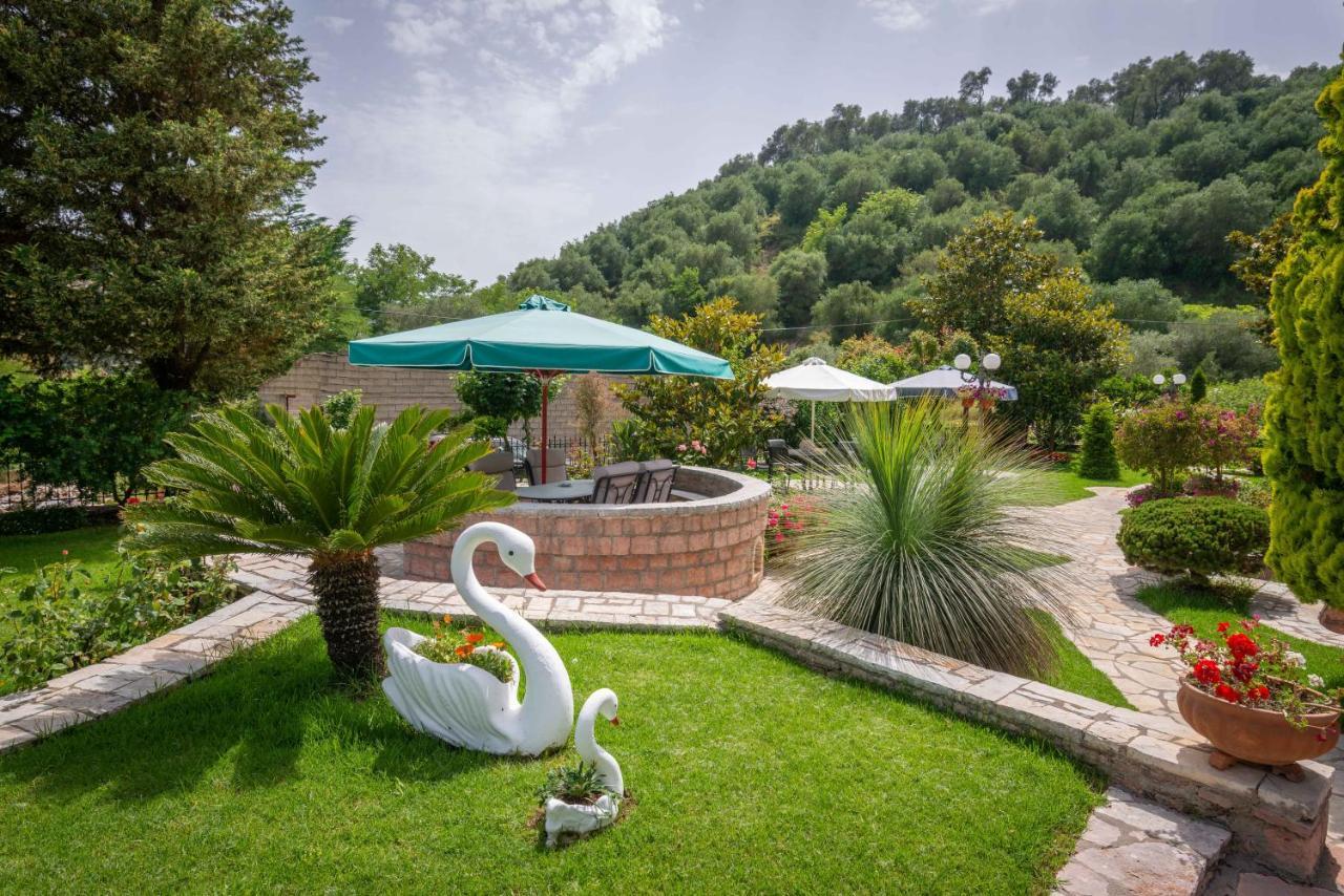 Villa Haroula Парга Екстериор снимка